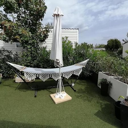 Camping Le Montourey Azur 78 Hotel Frejus Exterior photo