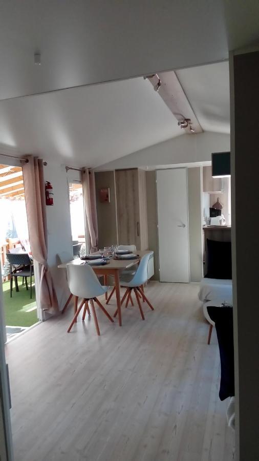 Camping Le Montourey Azur 78 Hotel Frejus Exterior photo